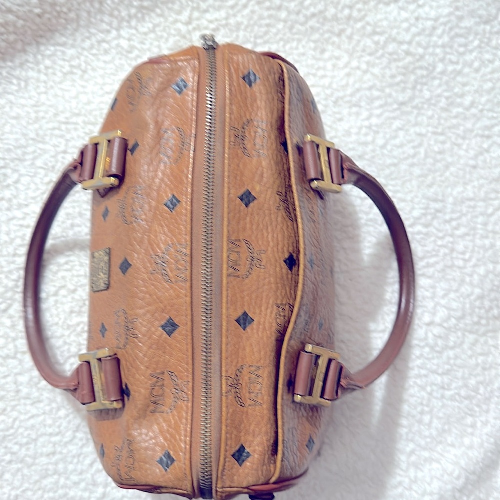 MCM BOSTON BAG luxury item - Picture 3 of 8